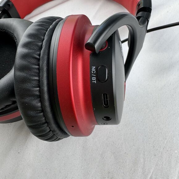 Bluetooth Headphones Unbranded With Charging Cord Ear Volume Control Red & Black - Picture 4 of 6